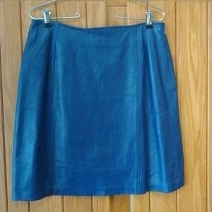 *VINTAGE* NWT Jaqueline Ferrar Sapphire Blue Lambskin Skirt